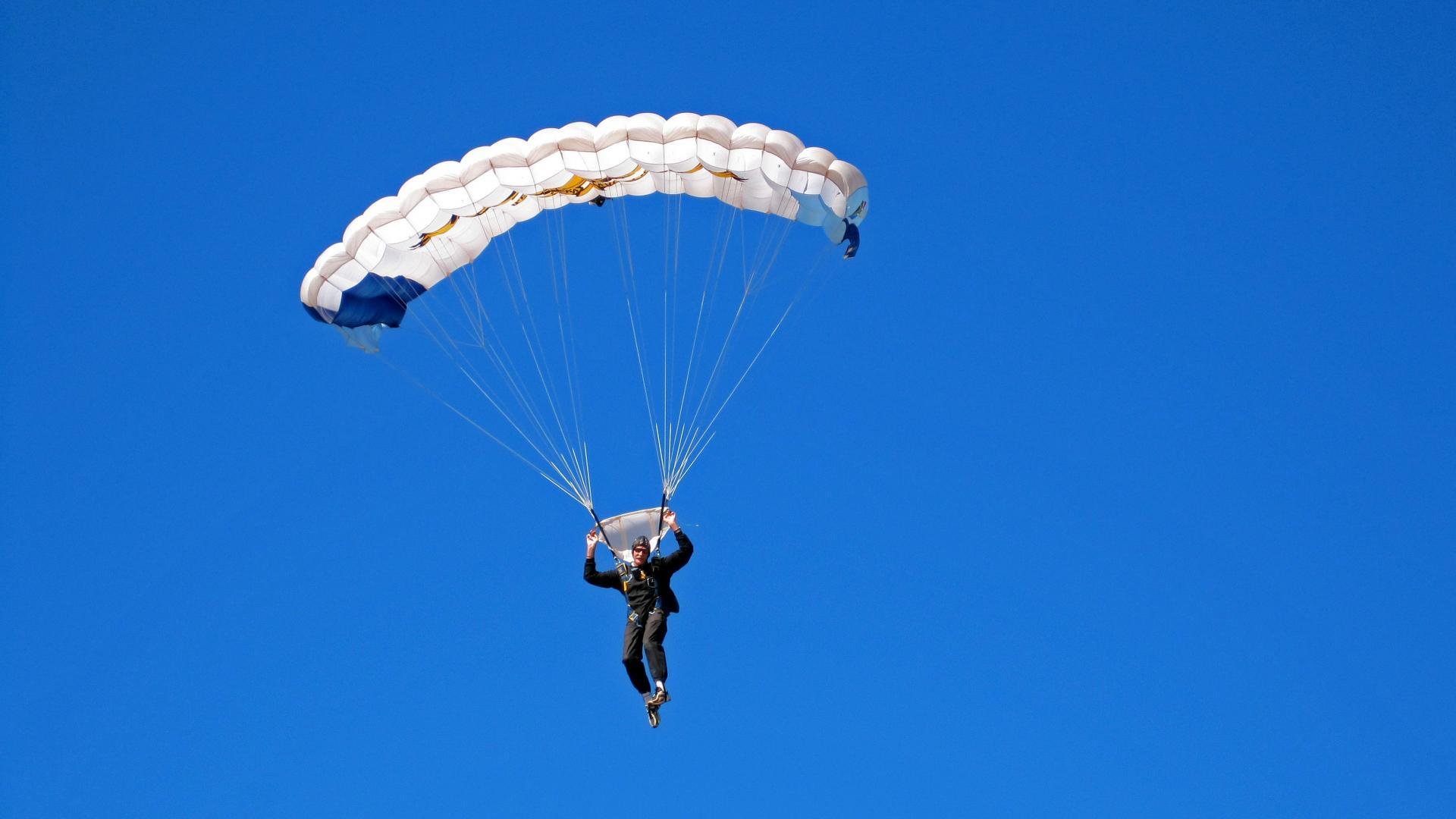 中立代表队B混合4×100米自由泳接力决赛亮相,男女混合4×50米自由泳接力